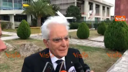 Mattarella: "Avanti con Ue non ripetere errori del passato"