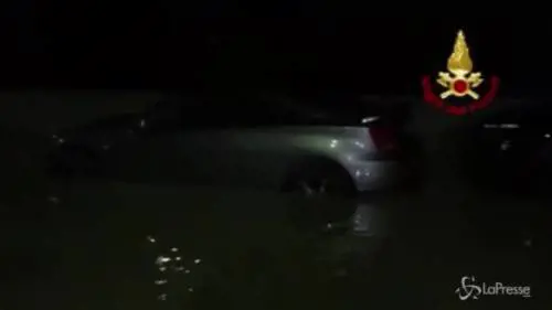 Maltempo, gli interventi dei vigili del fuoco con le idrovore