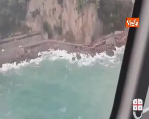 Maltempo in Liguria, i danni della mareggiata visti dall’elicottero