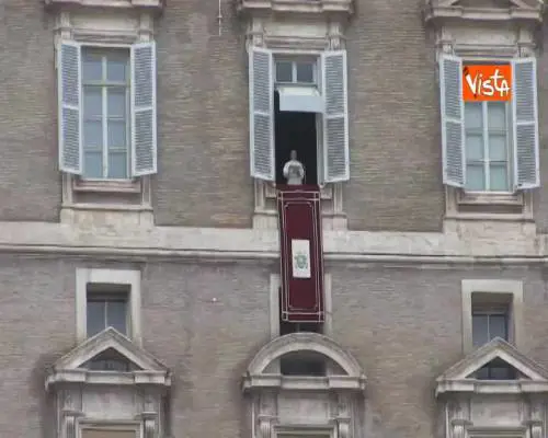 Papa Francesco: “Festa dei Santi e’ festa di famiglia”