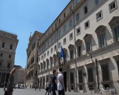 Conte replica a Mattarella: "C'è dialogo con l'Ue"