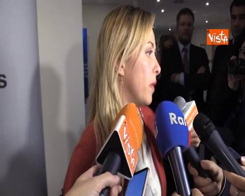 Ue, Meloni: “Alleanza FdI con gruppo Conservatori, pronti a sfidare Europa di Bruxelles”