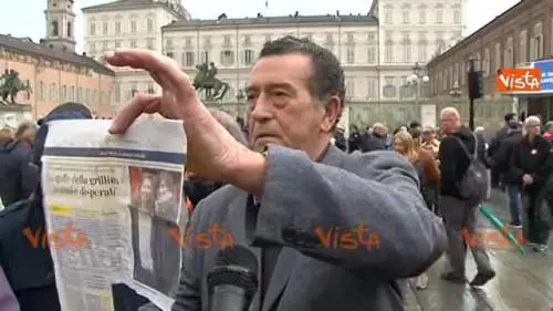 Torino, Si Tav in piazza castello "Anziani e disperati? No...siamo tutti operai!"