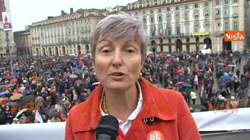 Si Tav in piazza castello Giordano (organizzatrice) "Sette SI per lo sviluppo di Torino ma non solo"