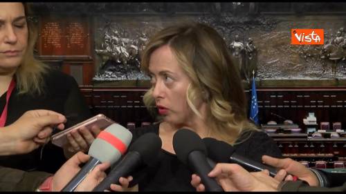Meloni: ”Governo non aiuta risparmiatori e fa condono per banche”
