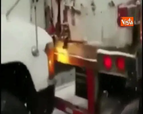 Maltempo negli Usa, bufera di neve a New York