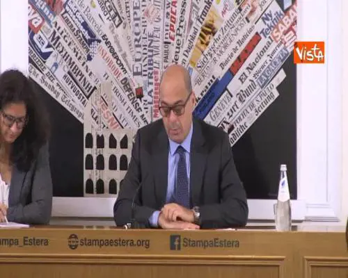 Zingaretti: “UE sta vivendo momento di crisi democratica”