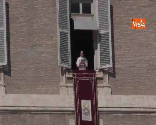 Incendi California, Papa: “Preghiera speciale per vittime dei roghi e del gelo”