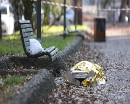 Milano, senzatetto trovato cadavere su una panchina