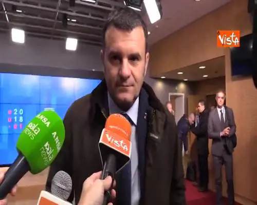 Rifiuti, Centinaio: “Decidono Salvini, Di Maio, Conte e Costa”