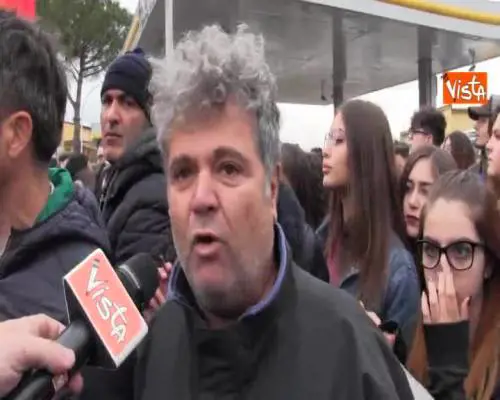  Di Maio contestato a Pomigliano d’Arco da studenti e disoccupati “Governo deve andare a casa”