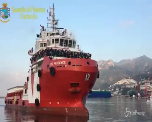 Smaltimento illecito di rifiuti, sequestrata nave Aquarius