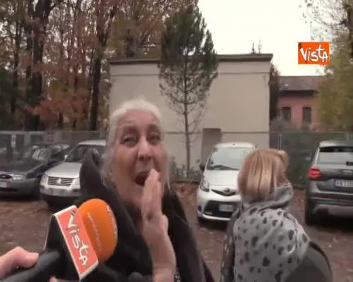 Sgombero campo rom Gallarate, la rabbia dei sinti: “Non siamo i Casamonica, ci sono bambini tra noi”