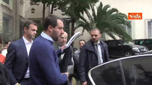 Salvini: ”Savona? L’ho sentito ieri, non ha nessuna intenzione di dimettersi”
