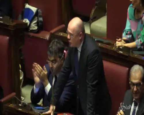 Dl sicurezza, Borghi (Pd): "Questa fiducia è contro il M5s. Fico dov'è?"