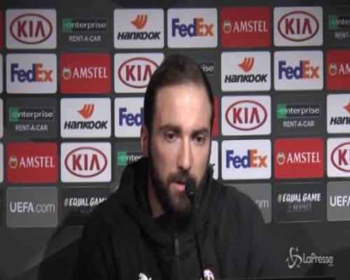 Higuain: "Milan poco fortunato ma possiamo lottare per vincere l'Europa League"