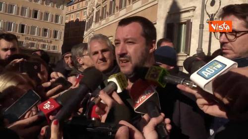 Salvini: ''Casamonica, siamo solo all'inizio. Ogni settimana restituzione villa confiscata''