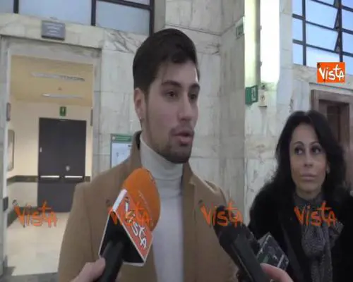 Aggressione in discoteca, Bettarini: "Coltellate? Avevo otto ferite..."