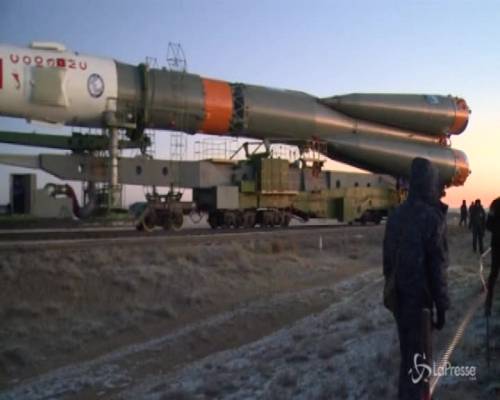 Spazio, la navicella Soyuz è pronta al lancio