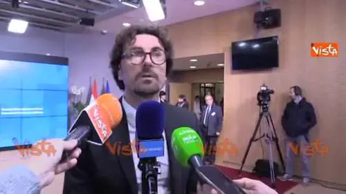 Genova, Toninelli: "Tornerà più forte di prima in pochi mesi, al massimo anni"