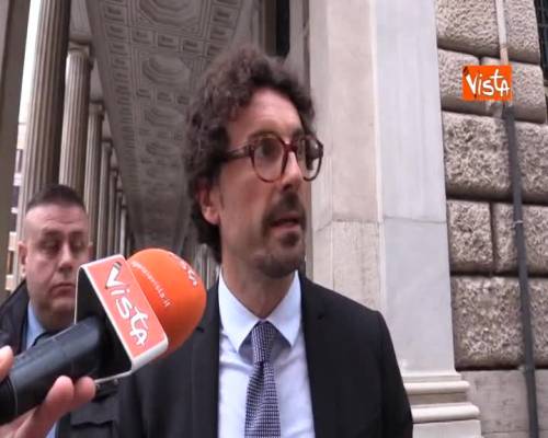 Toninelli: “Contestazioni in Senato? Vuol dire che sto lavorando bene”