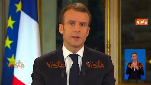 Gilet gialli, Macron: "Rabbia legittima ma violenza inaccettabile"