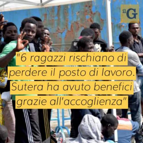 Il sindaco sfida Salvini:  "Continua accoglienza"