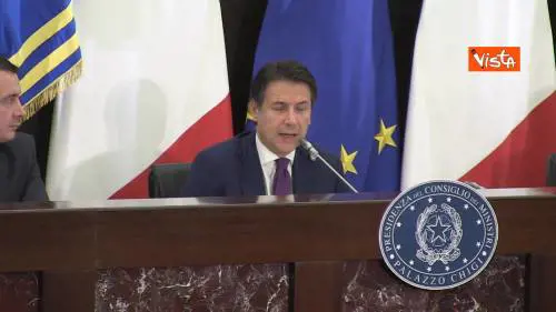 Manovra, Conte: “Pensionati protestano, li ricordo silenti con la legge Fornero”