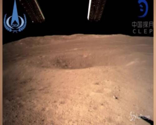 Cina, la sonda ChangE4 atterra sulla Luna: le prime immagini