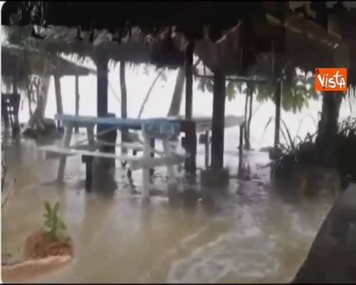 La tempesta Pabuk in Thailandia blocca centinaia di turisti sulle isole