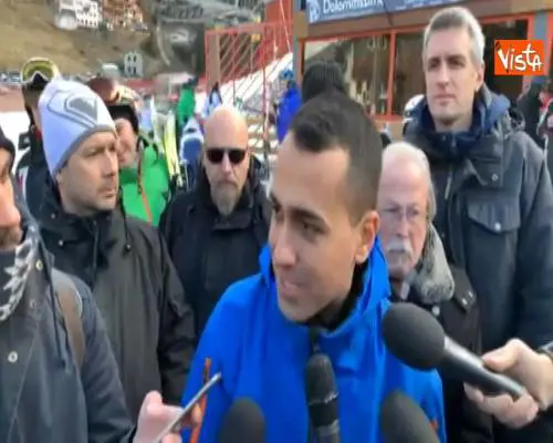 Di Maio: ''Sindaci non hanno potere di aprire o chiudere porti''