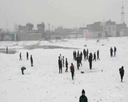 Neve in Afghanistan, imbiancata la città di Kabul