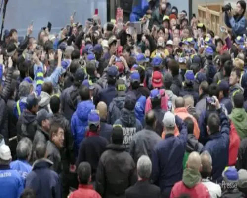 Giappone, asta record per un tonno: venduto per 2.7 milioni di euro