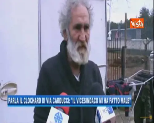 Il racconto del clochard di via Carducci: “Il vicesindaco mi ha fatto male”