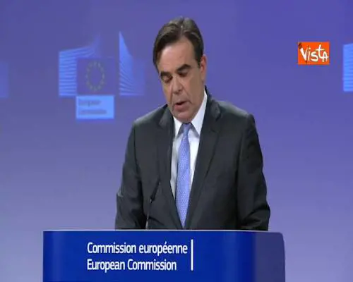 Migranti, la Commissione Ue: “Su Sea Watch e Sea Eye Stati membri dimostrino concreta solidarietà”