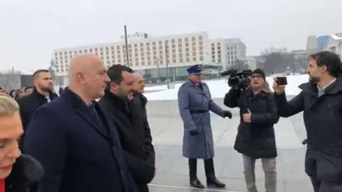 Salvini contestato a Varsavia