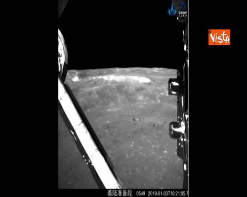 Le prime immagini dalla facciata nascosta della luna