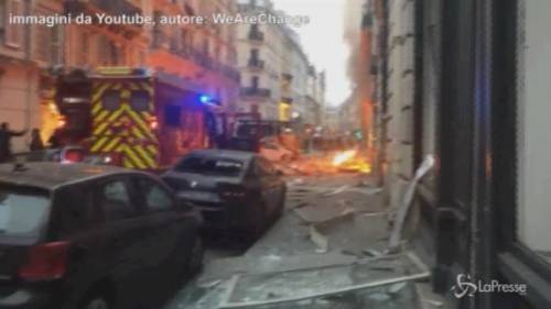 Parigi: esplosione in un palazzo, le prime immagini dopo lo scoppio