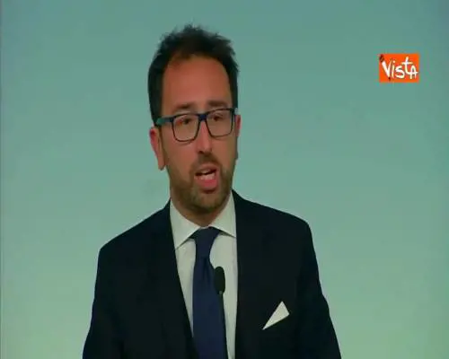 Battisti, Bonafede: “Fuga aiutata da alcuni Governi ha mortificato dolore degli Italiani”