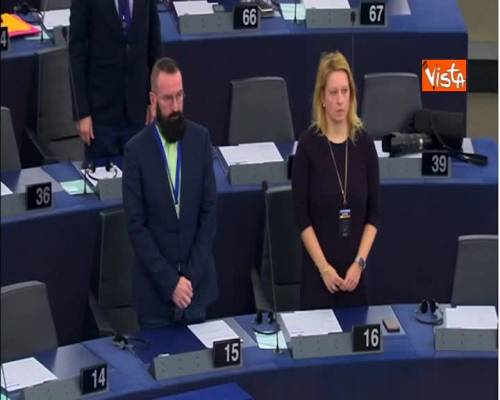 Un minuto di silenzio al Parlamento Ue per vittime di odio e violenza