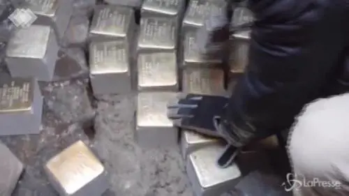 Roma, ricollocate le pietre della memoria rubate a dicembre