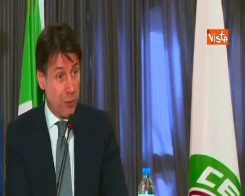 Migranti, Conte: “Non vedo svolte, Ue passi ai fatti o rischia di frenare”
