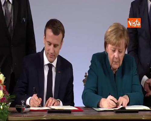  Francia-Germania, Macron e Merkel firmano trattato ad Aquisgrana 