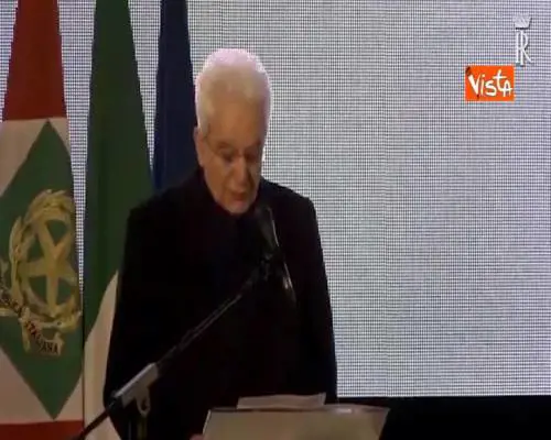 Terrorismo, Mattarella: “Chi si è macchiato di gravi reati deve scontare la pena”