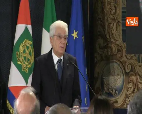 Shoah, Mattarella: ''Minoranze razziste allo scoperto, reagire contro ritorno falsi documenti''