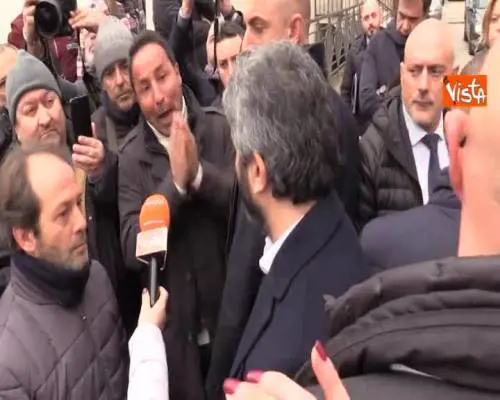 Lavoratori Apu a Fico: “Noi peggio dei migranti”, lui risponde:”No guerre tra persone in difficoltà”