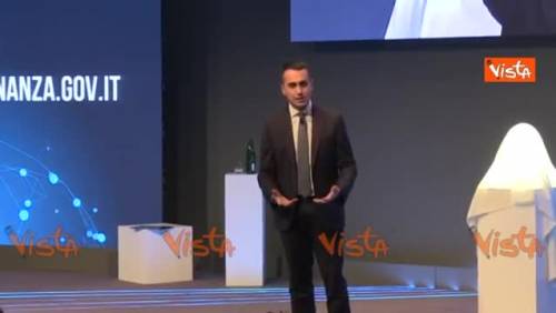 Reddito di cittadinanza, Di Maio: Stato torna amico delle fasce colpite da iniziative pro austerity