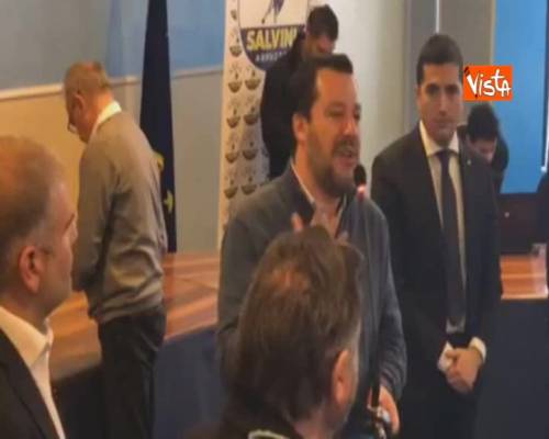 Utero in affitto, Salvini: “Femministe pensano a corpo donna come un bancomat”