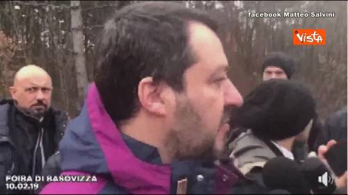 Il ministro Salvini alla Foiba di Basovizza: "Non ci sono morti di serie A e di serie B"