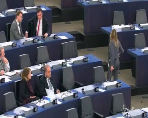 Il botta e risposta tra Verhofstadt e Conte a Strasburgo